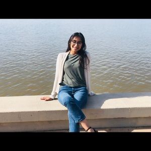 Meet your Posher, Briza